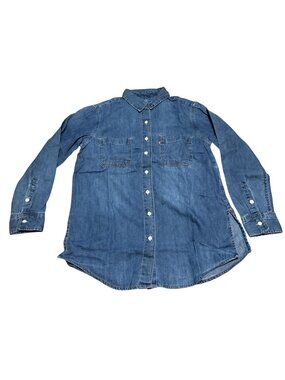 NWT Levis Chambray Denim Shirt Sz XS Button-Down Long Sleeve Womens